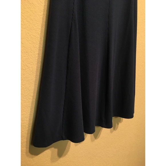 Cross back spaghetti strap dress - Picture 4 of 5